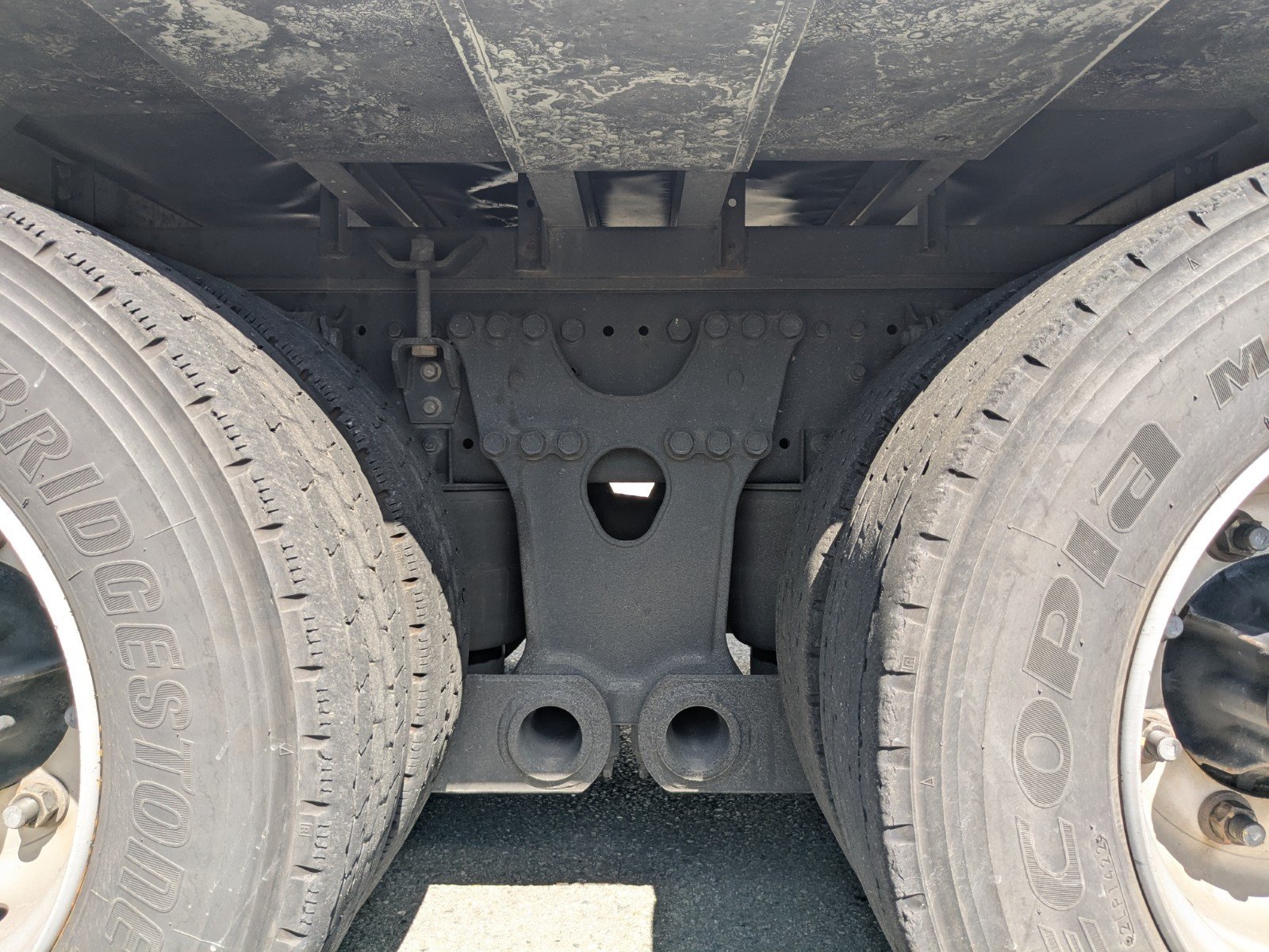 日野 プロフィア 2DG-FW1AHG(8x4)の写真12