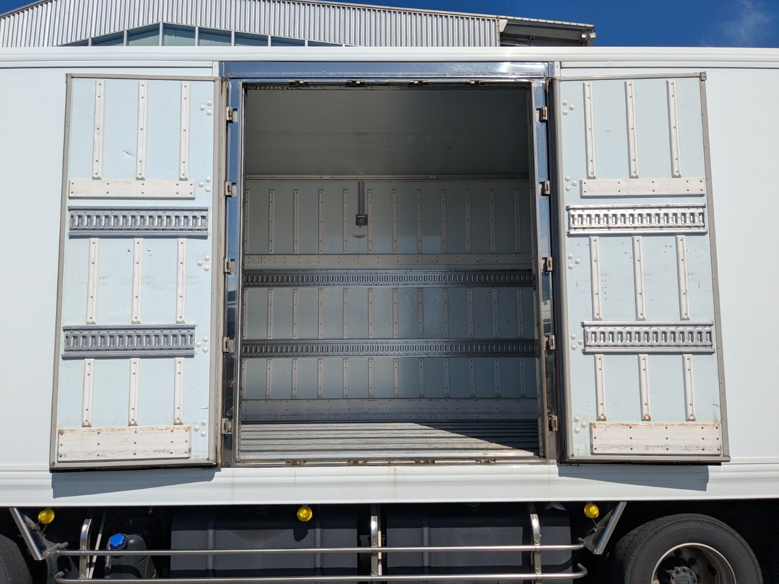 日野 プロフィア 2DG-FW1AHG(8x4)の写真16