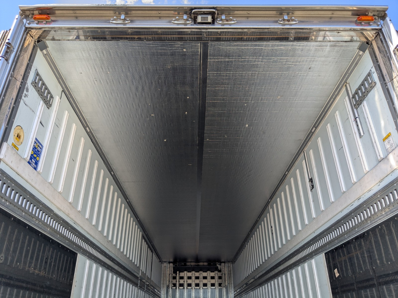 日野 プロフィア 2DG-FW1AHG(8x4)の写真22