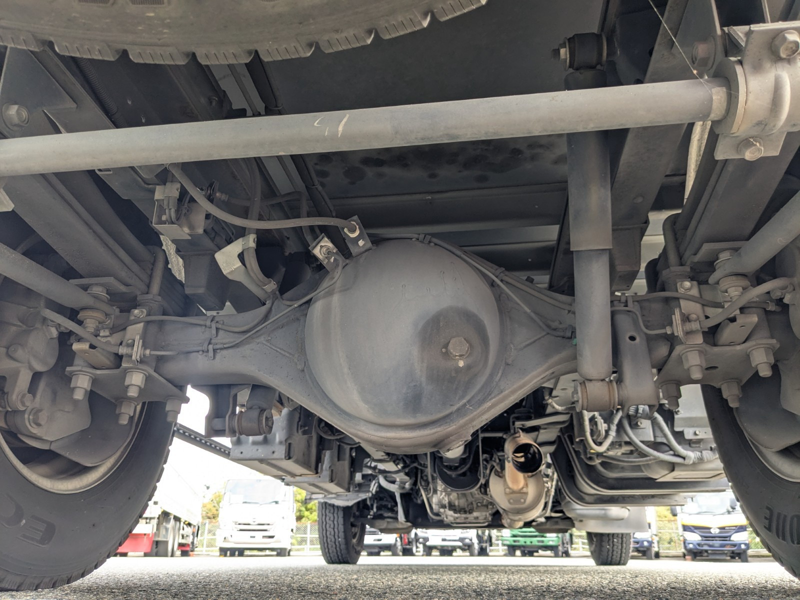 いすゞ エルフ 2RG-NPR88AN(2WD)の写真34