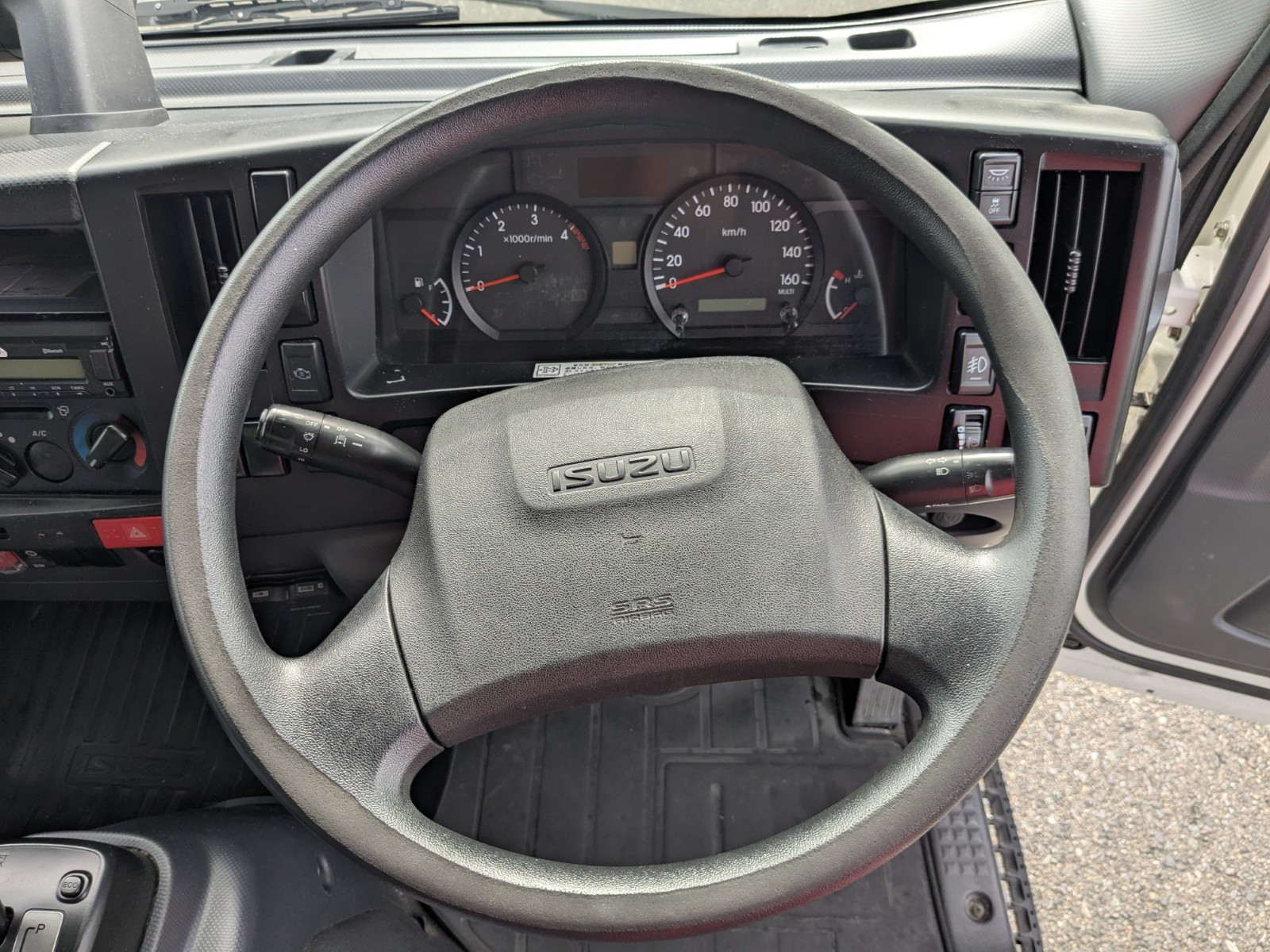 いすゞ エルフ 2RG-NPR88AN(2WD)の写真49