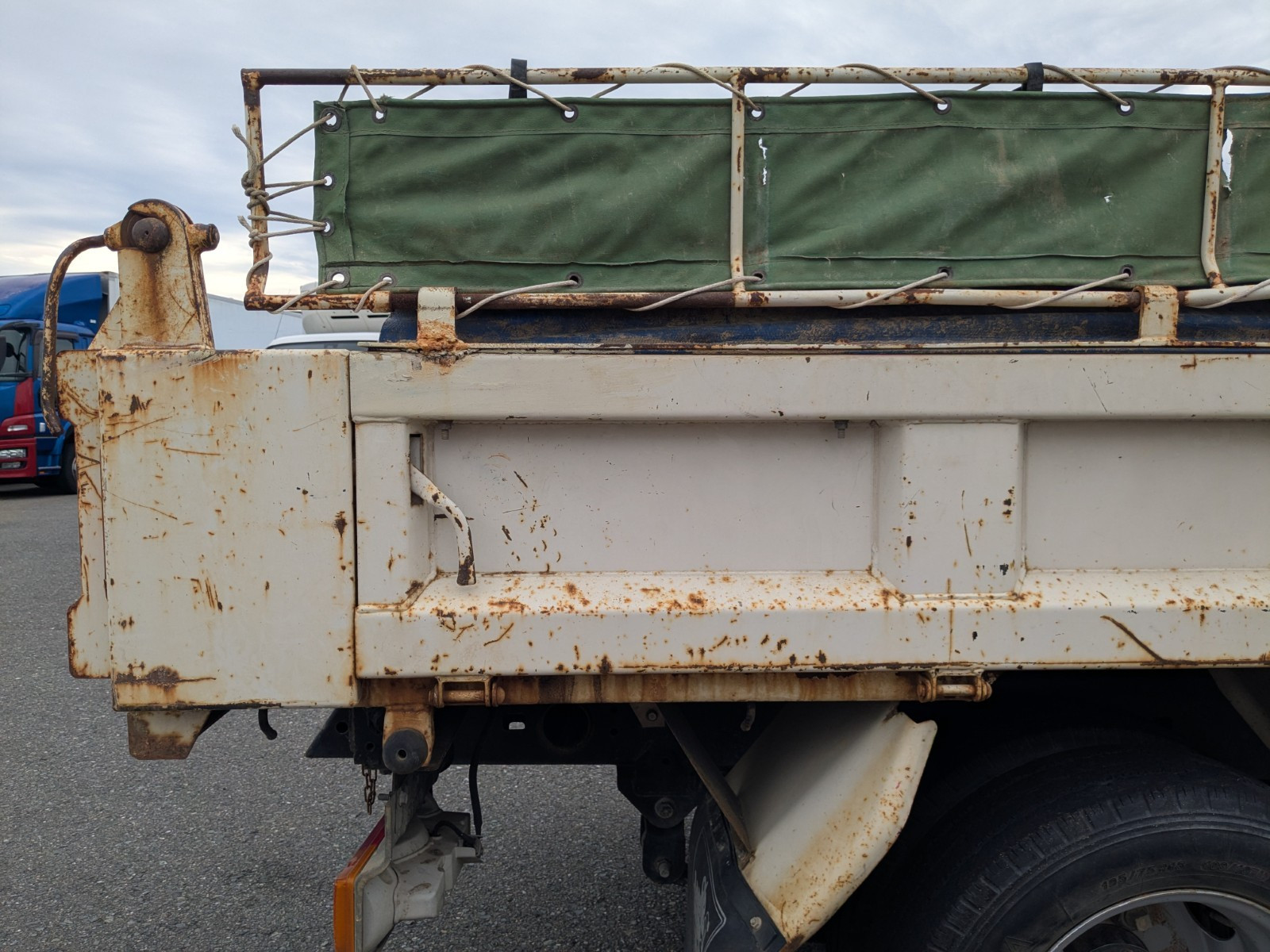 日野 デュトロ TKG-XZC610T(2WD)の写真32