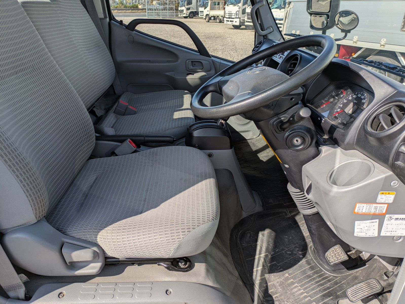 日野 デュトロ TPG-XZC605M(2WD)の写真24