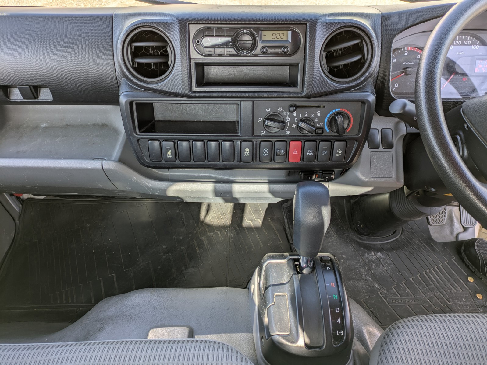 日野 デュトロ TPG-XZC605M(2WD)の写真27