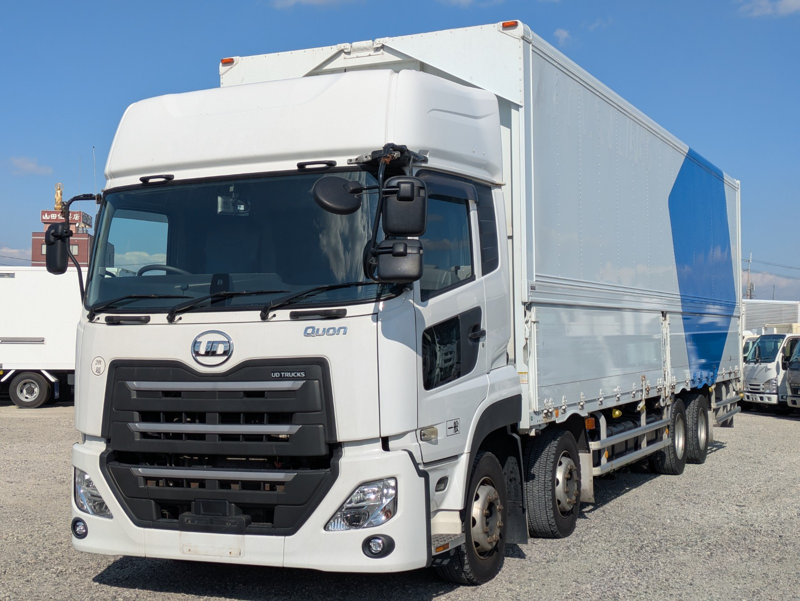 ＵＤ クオン 2PG-CG5CA(8x4)の写真1