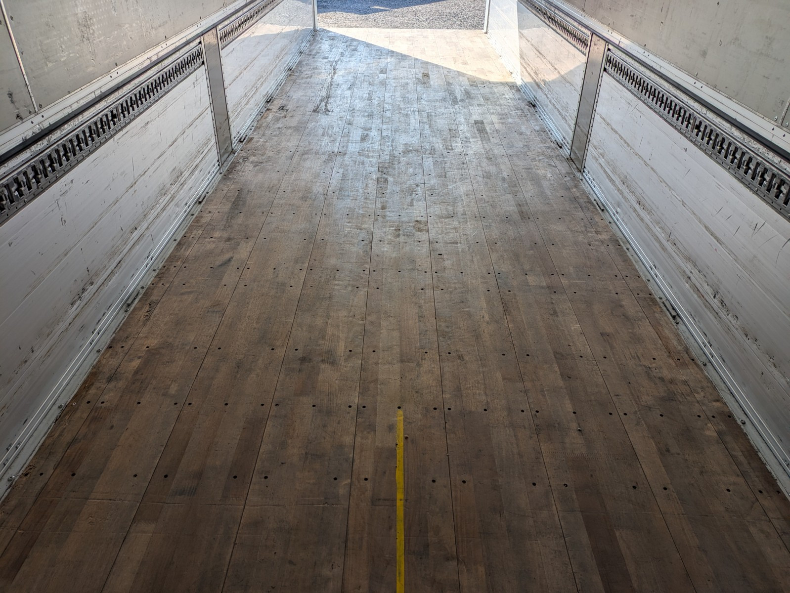 ＵＤ クオン 2PG-CG5CA(8x4)の写真16