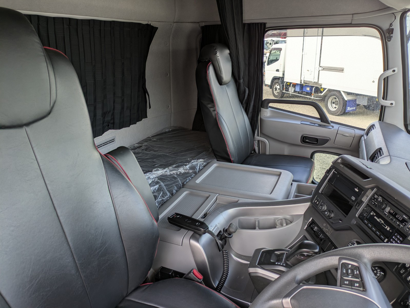 ＵＤ クオン 2PG-CG5CA(8x4)の写真39