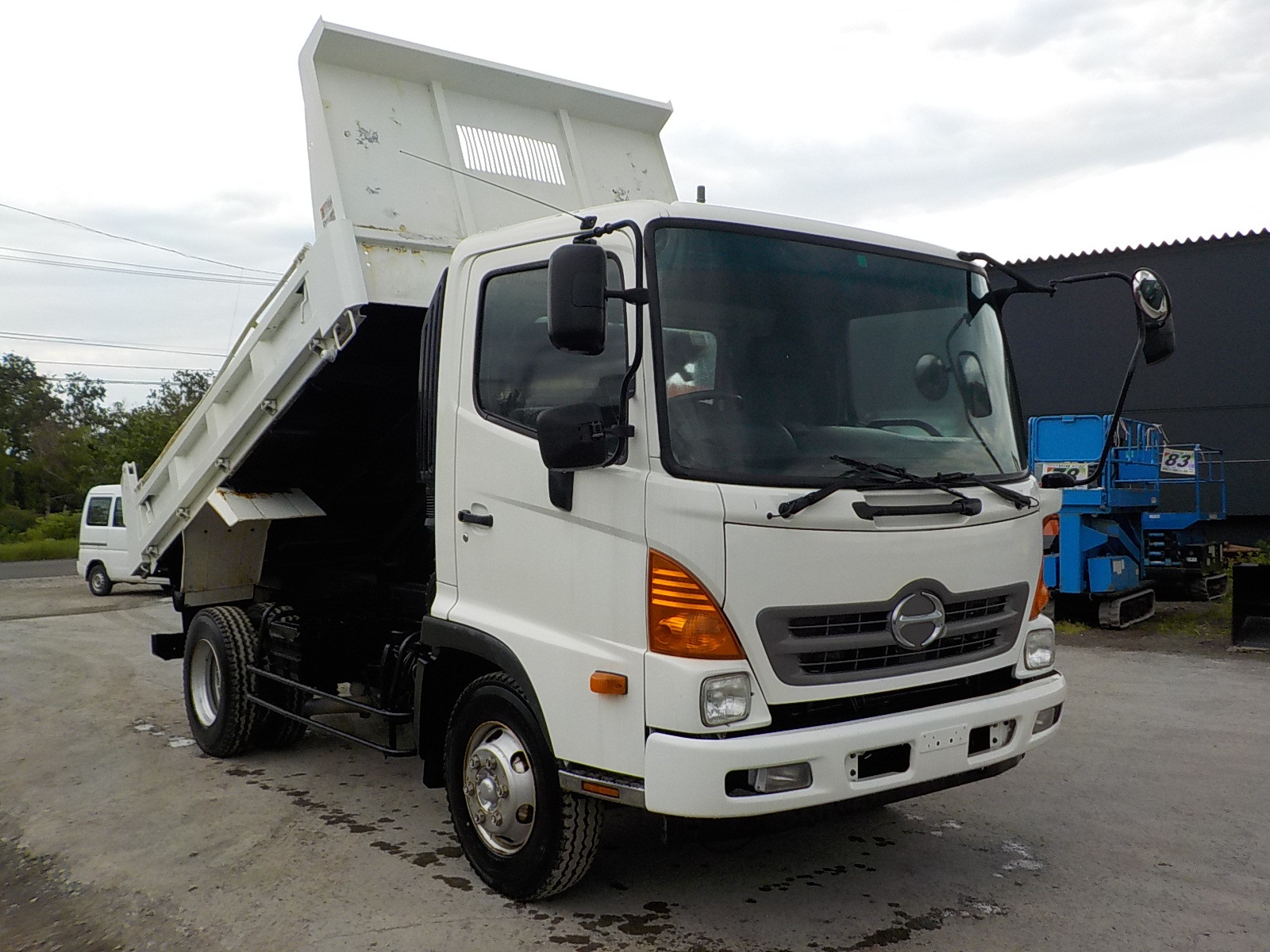 日野 レンジャー TKG-FC9JCAP(2WD)の写真3