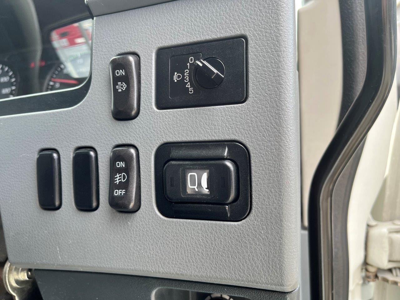 三菱 ファイター TKG-FK61F(2WD)の写真36