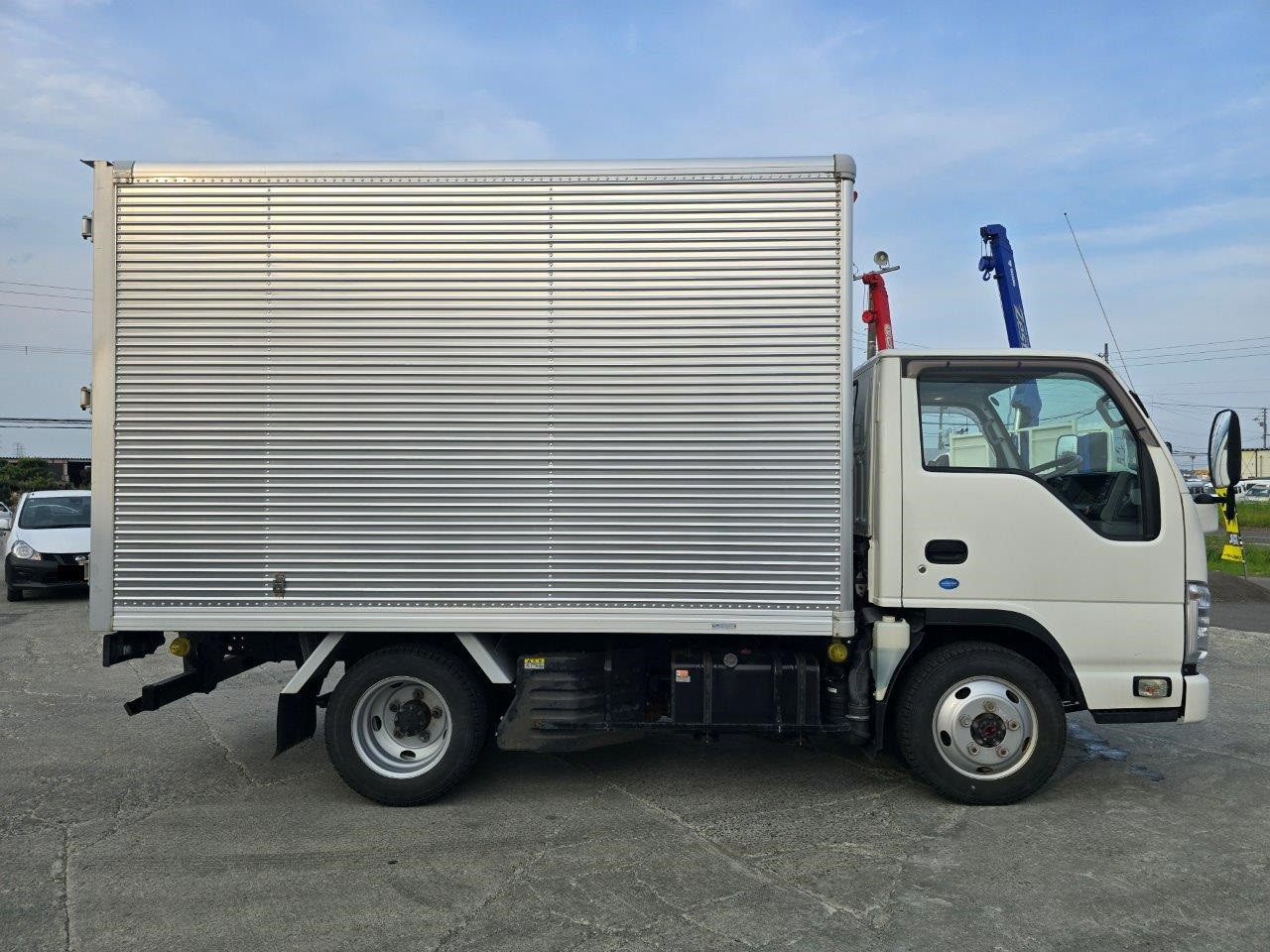 いすゞ エルフ TKG-NHS85AN(4WD)の写真4