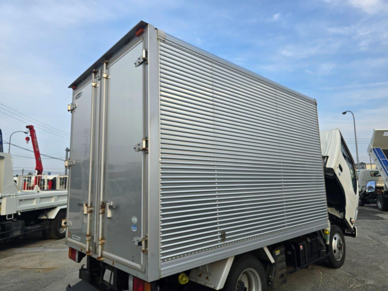 いすゞ エルフ TKG-NHS85AN(4WD)の写真10