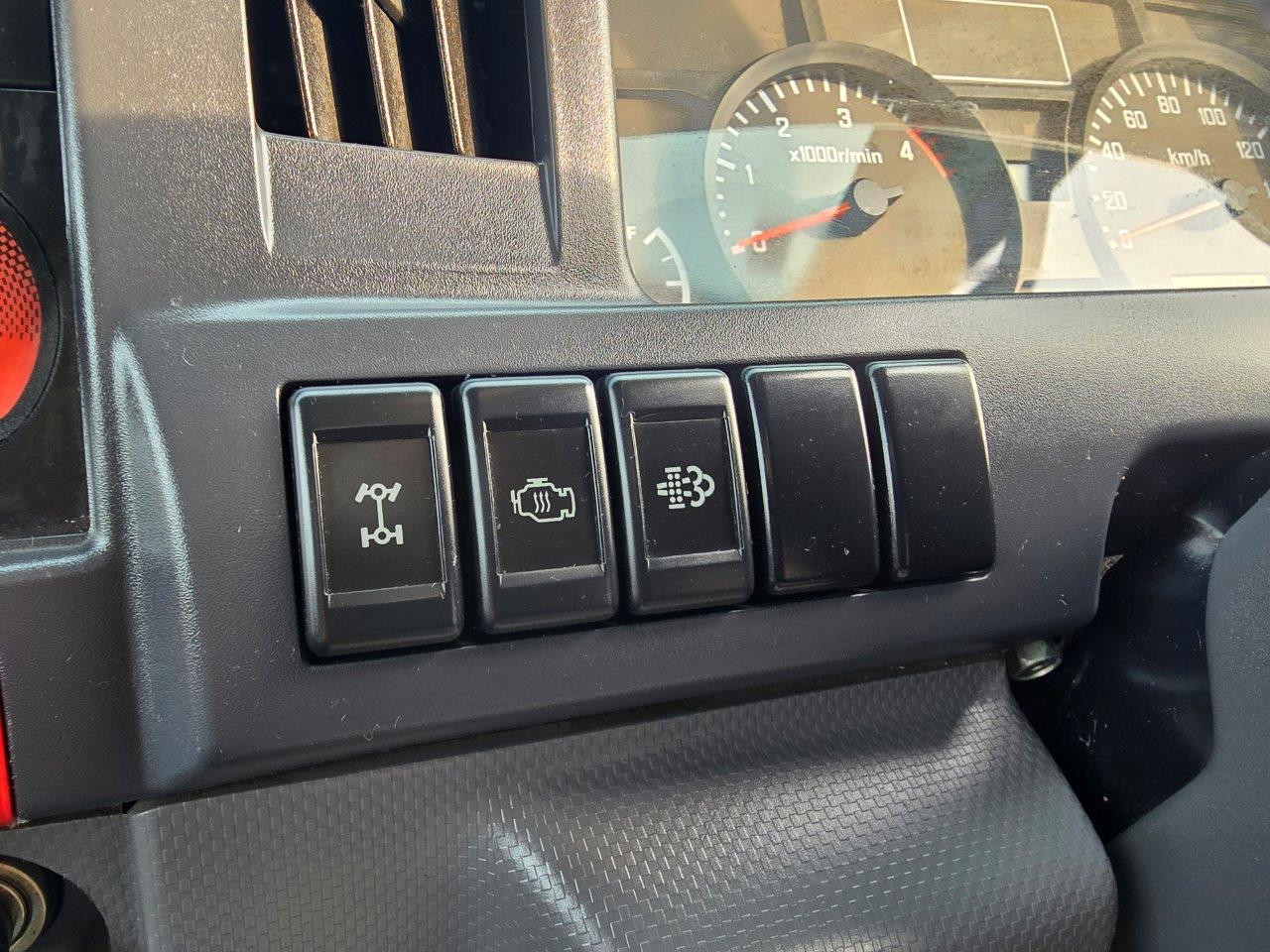 いすゞ エルフ TKG-NHS85AN(4WD)の写真26