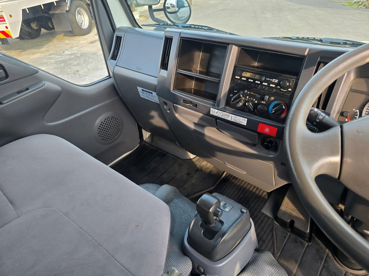 いすゞ エルフ TKG-NHS85AN(4WD)の写真30