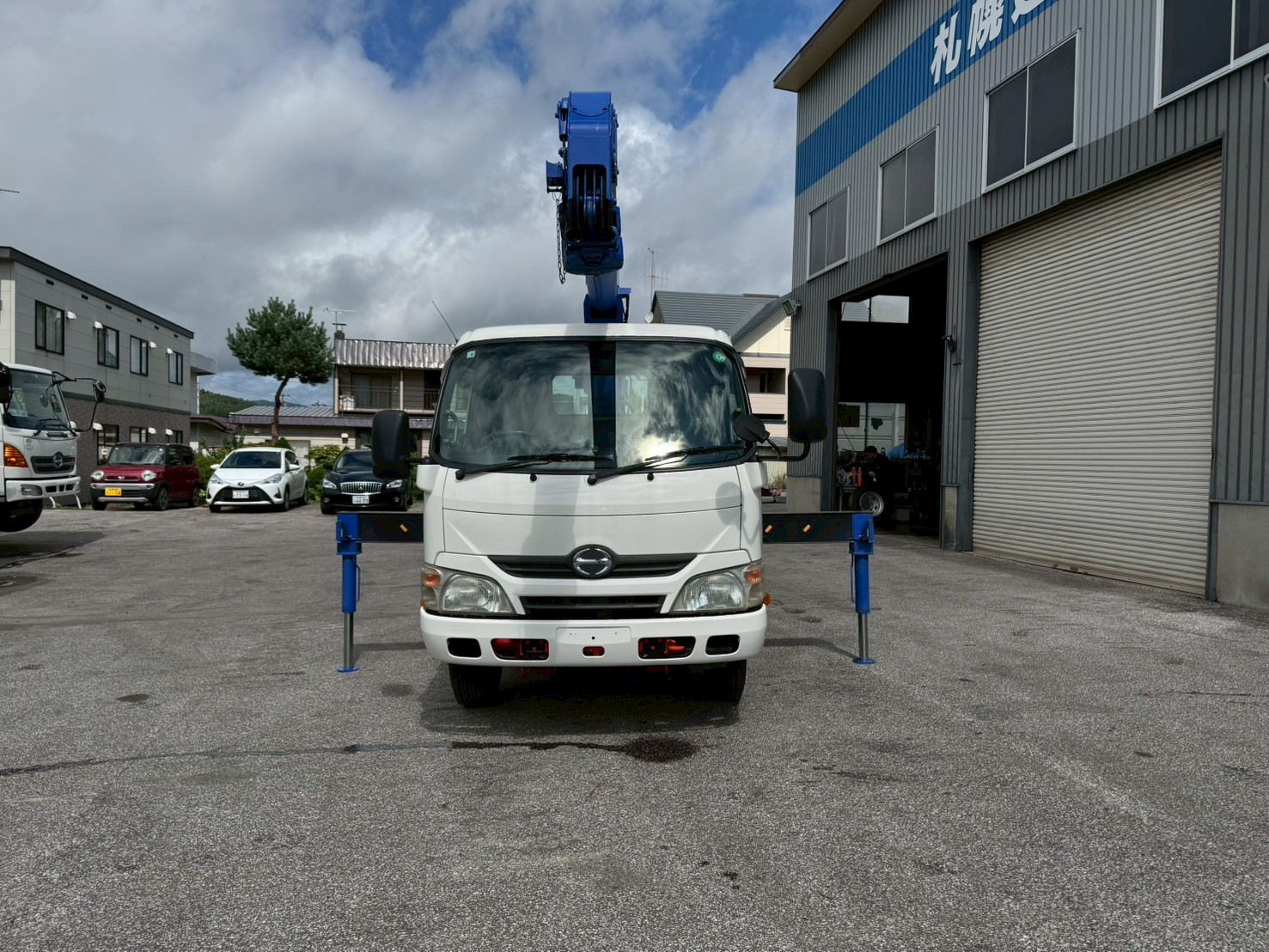 日野 デュトロ SKG-XZU650M(2WD)の写真2