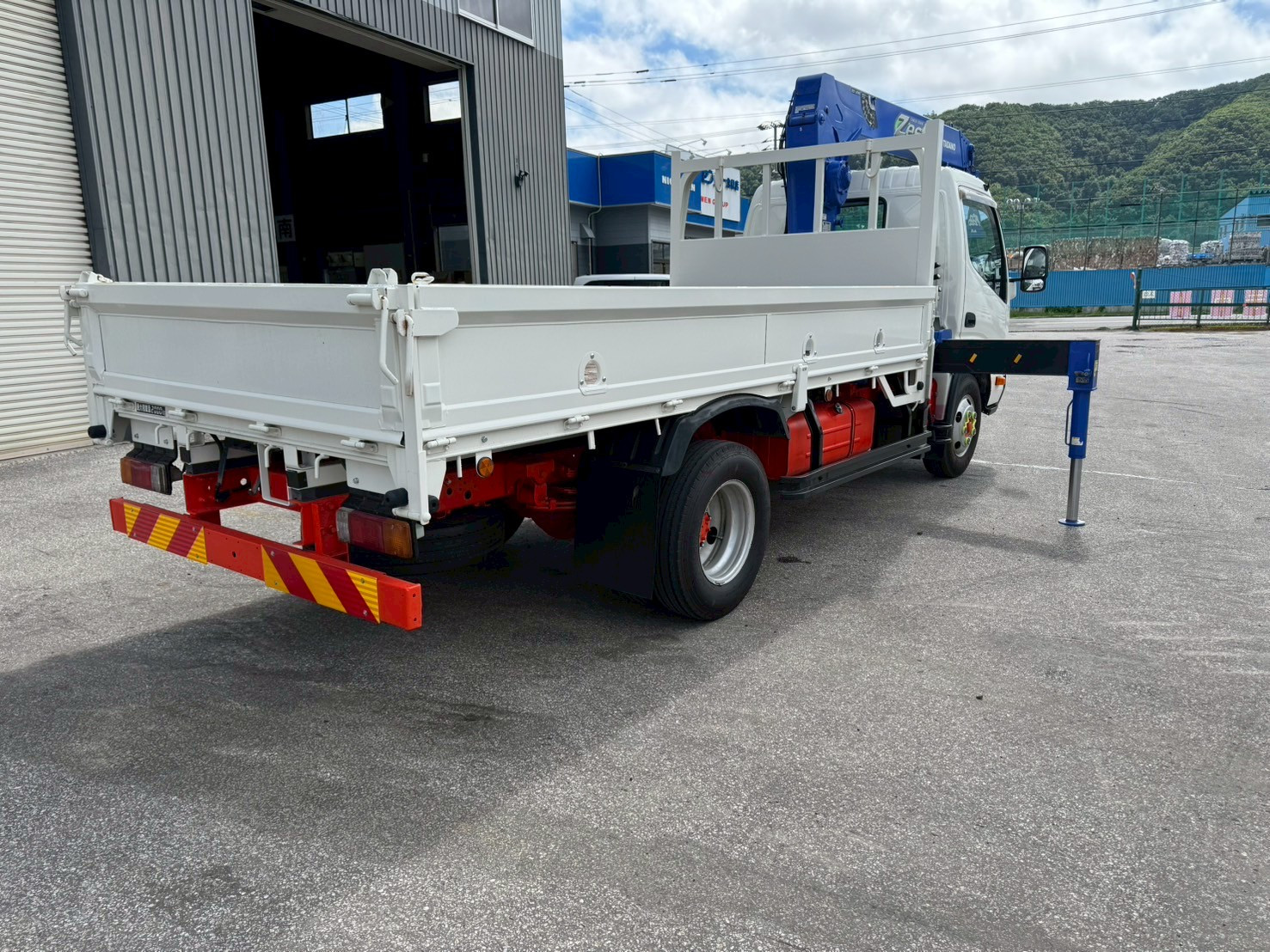 日野 デュトロ SKG-XZU650M(2WD)の写真5