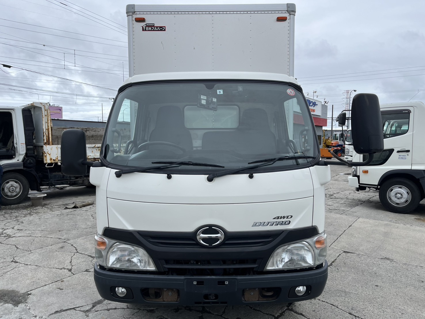 日野 デュトロ TKG-XZU695M(4WD)の写真2