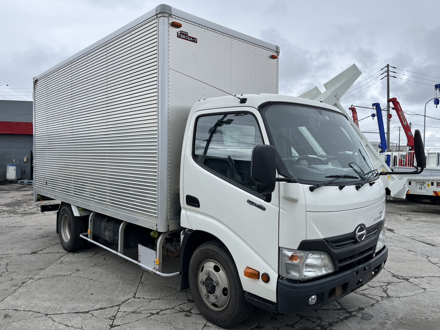 日野 デュトロ TKG-XZU695M(4WD)の写真3