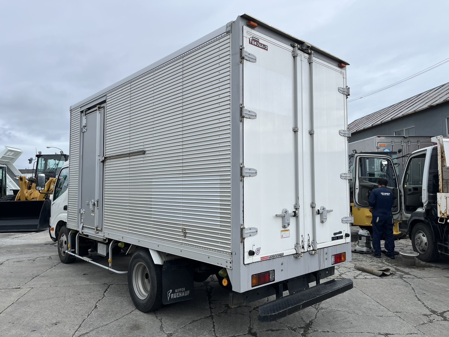 日野 デュトロ TKG-XZU695M(4WD)の写真6