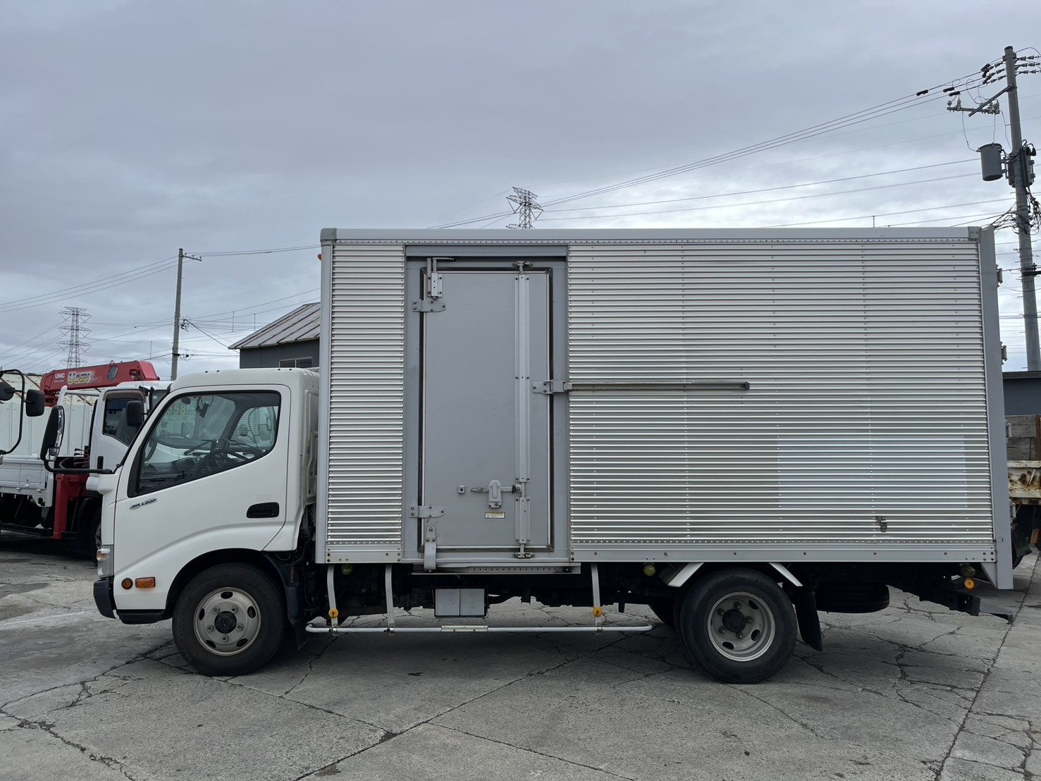 日野 デュトロ TKG-XZU695M(4WD)の写真7