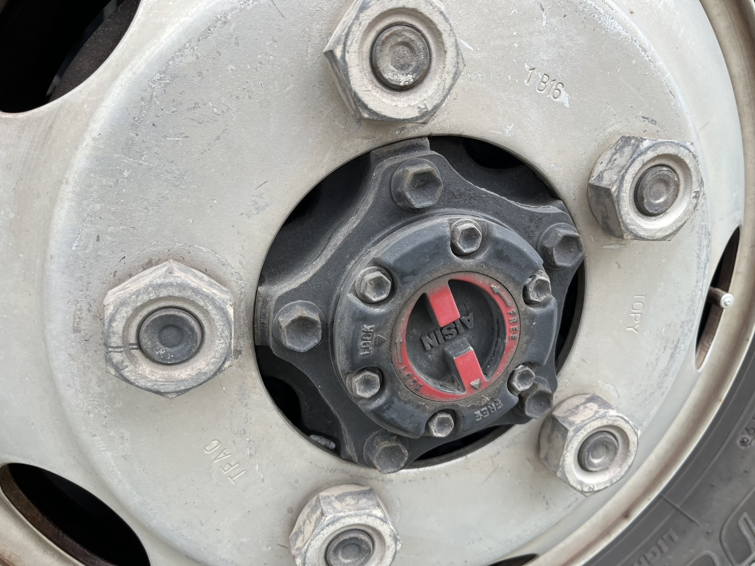 日野 デュトロ TKG-XZU695M(4WD)の写真34