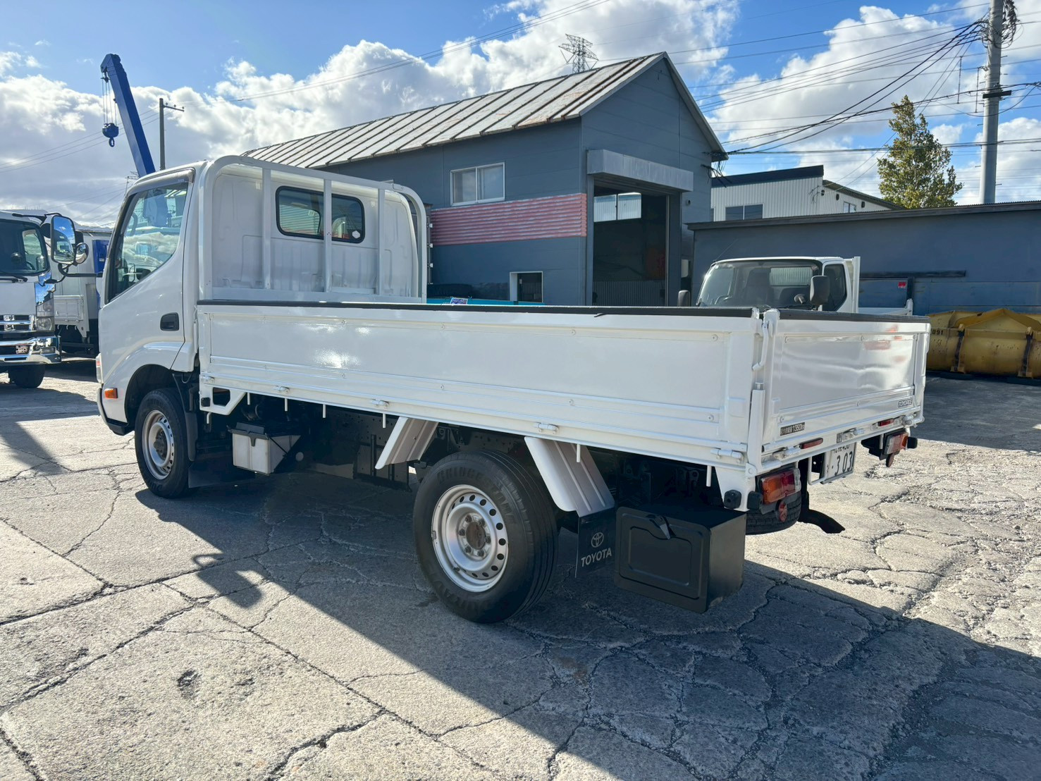 トヨタ ダイナ LDF-KDY281の写真3