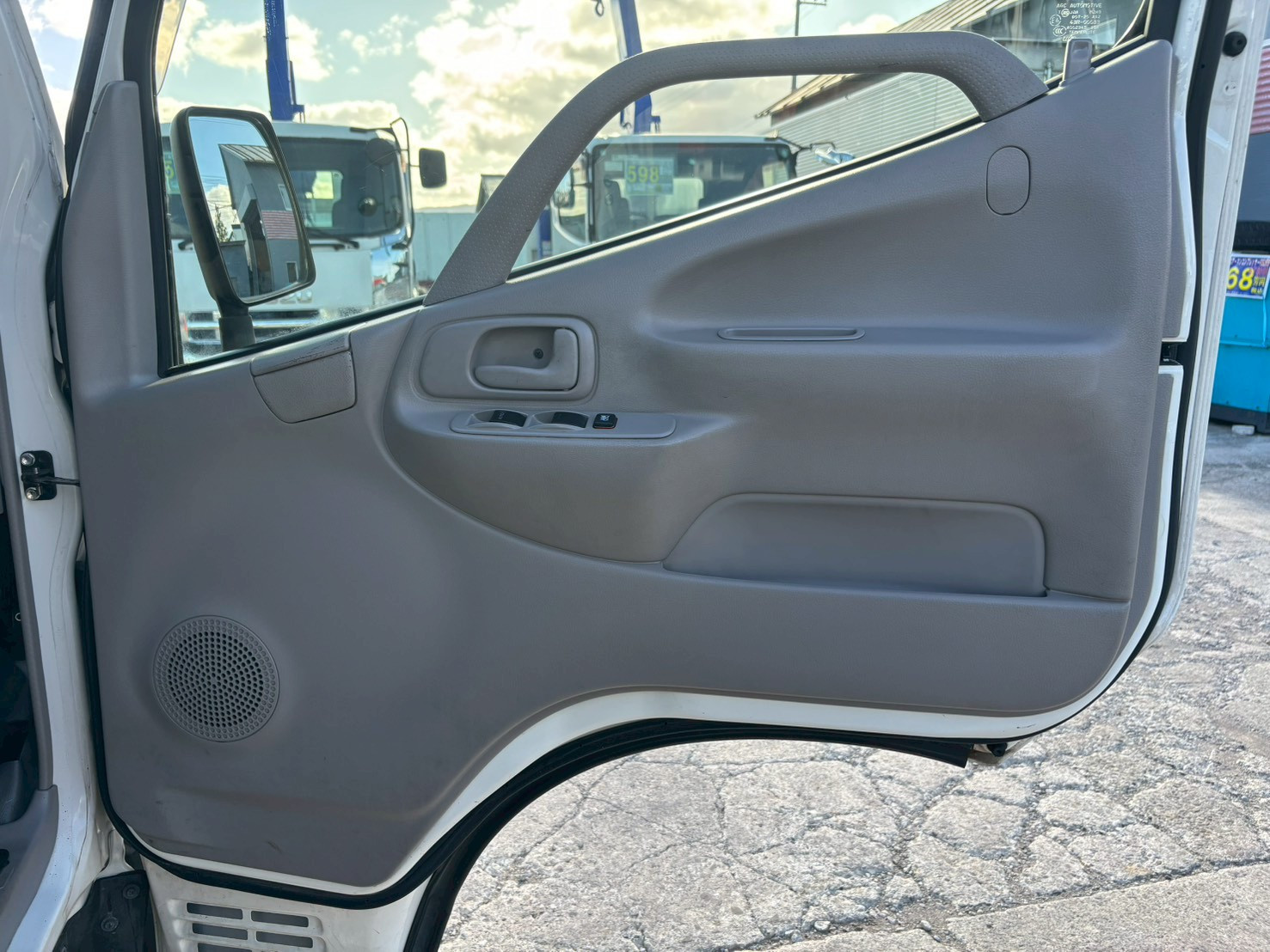 トヨタ ダイナ LDF-KDY281の写真32