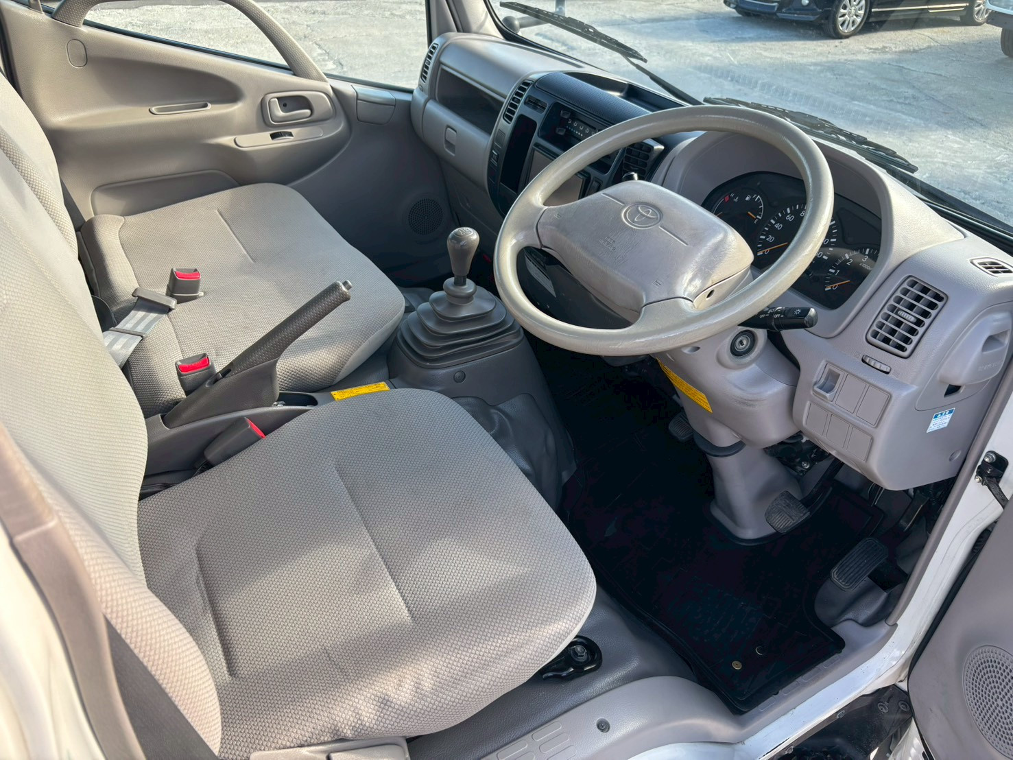 トヨタ ダイナ LDF-KDY281の写真34