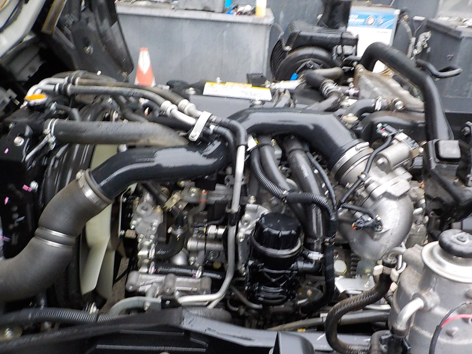 いすゞ フォワード TKG-FRR90S2(2WD)の写真18