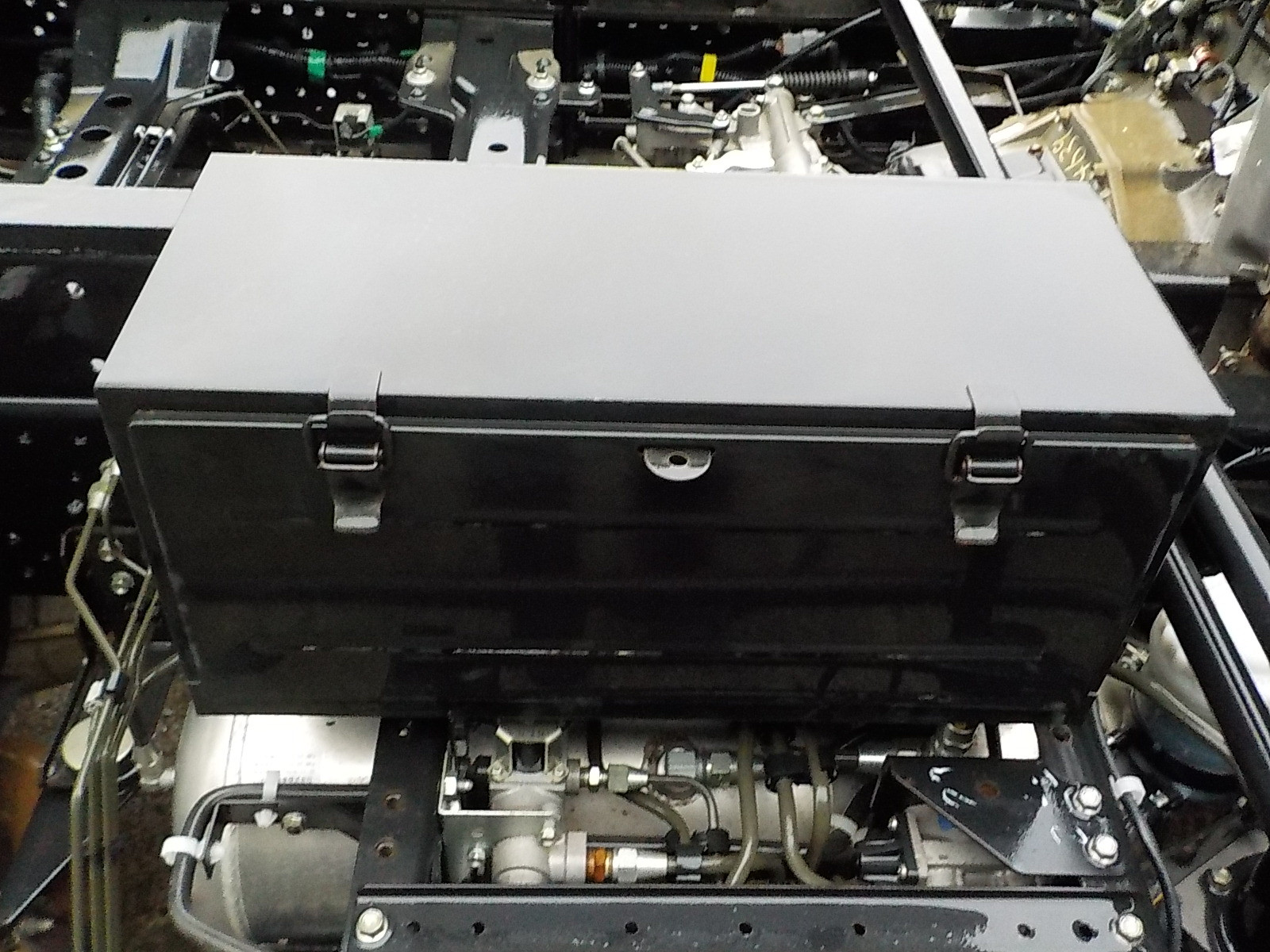 いすゞ フォワード TKG-FRR90S2(2WD)の写真23