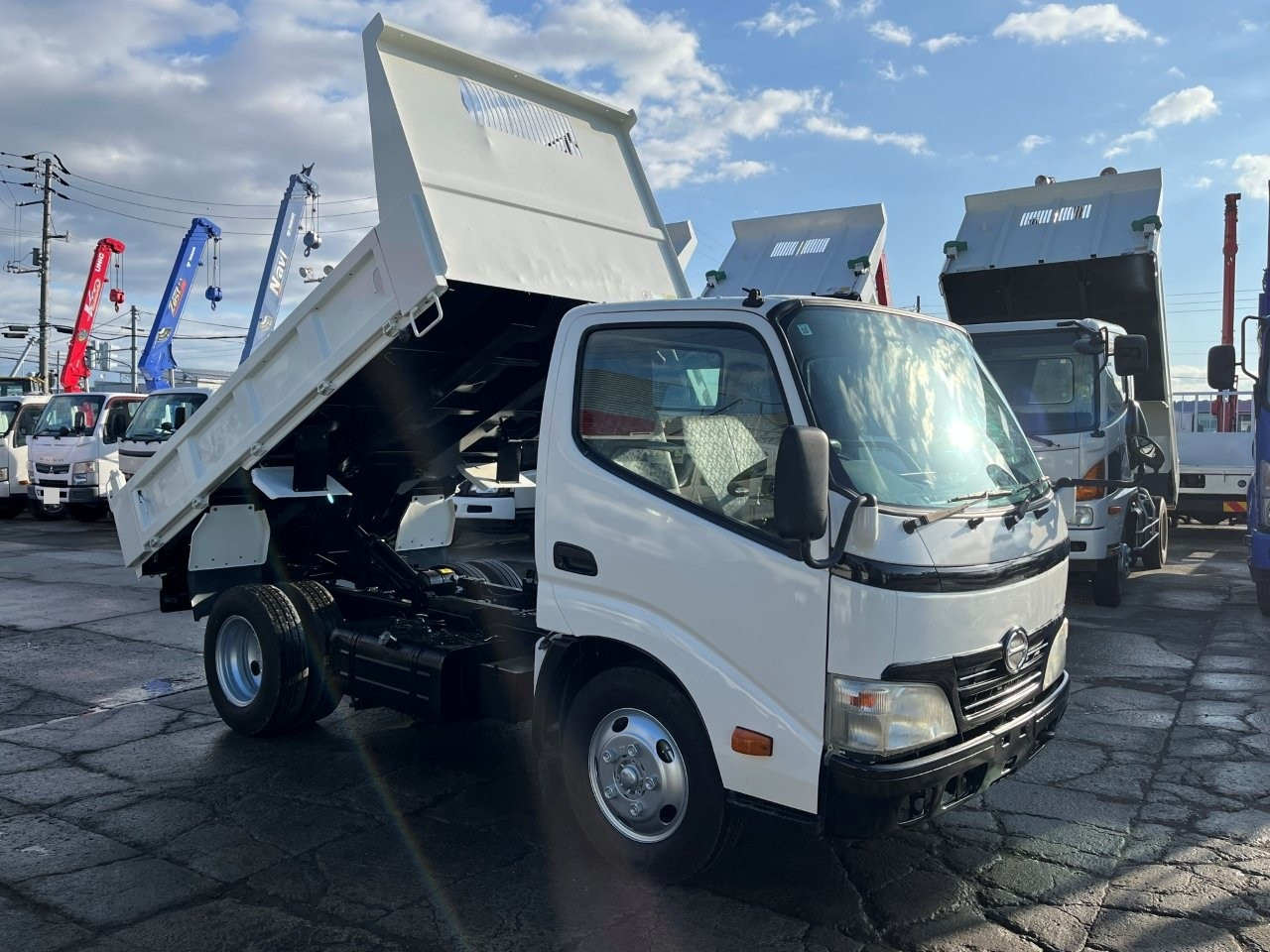 日野 デュトロ BKG-XZU314T(2WD)の写真4