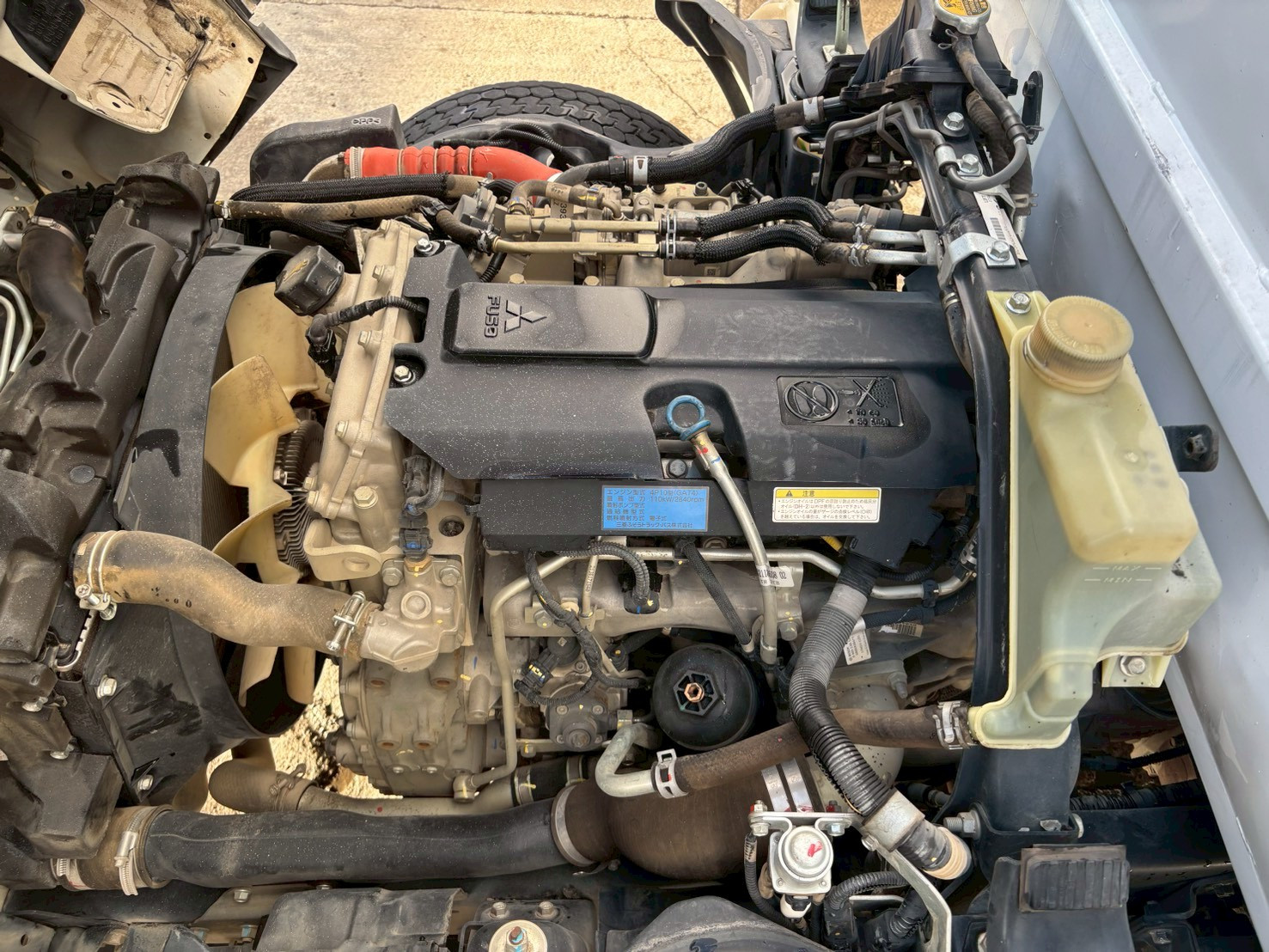 三菱 キャンター TPG-FBA60(2WD)の写真26