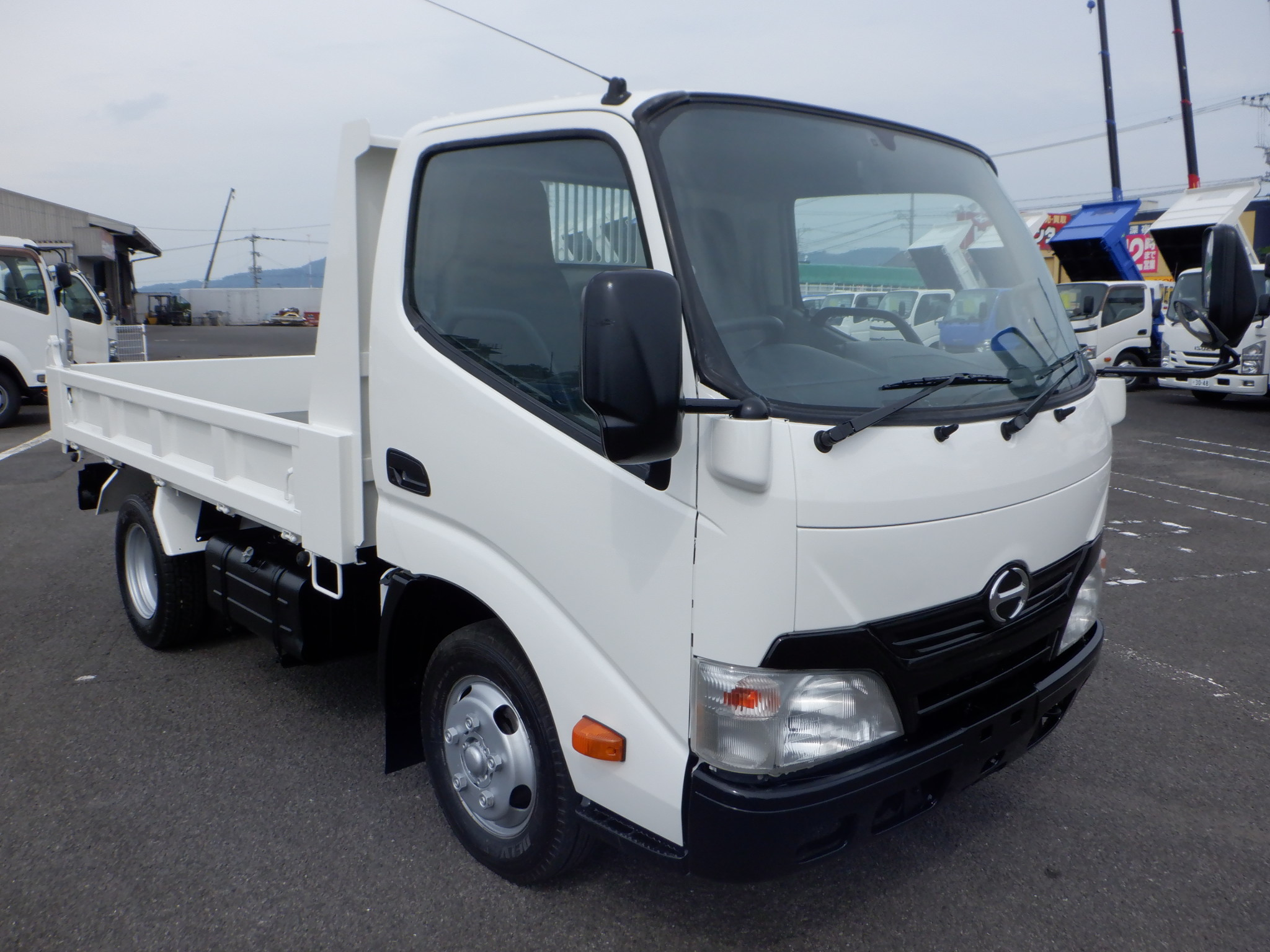 日野 デュトロ TKG-XZC610T(2WD)の写真5