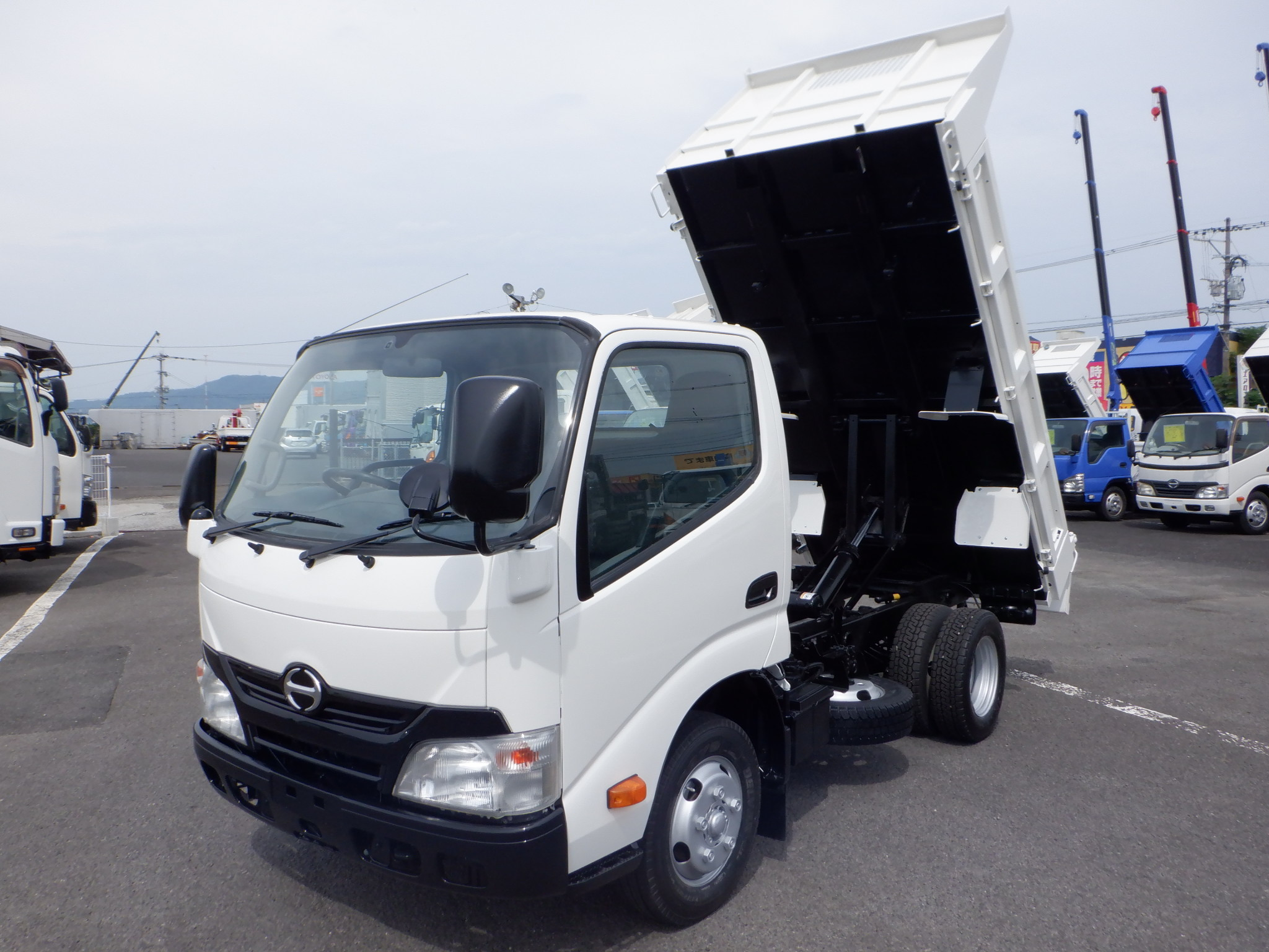 日野 デュトロ TKG-XZC610T(2WD)の写真16