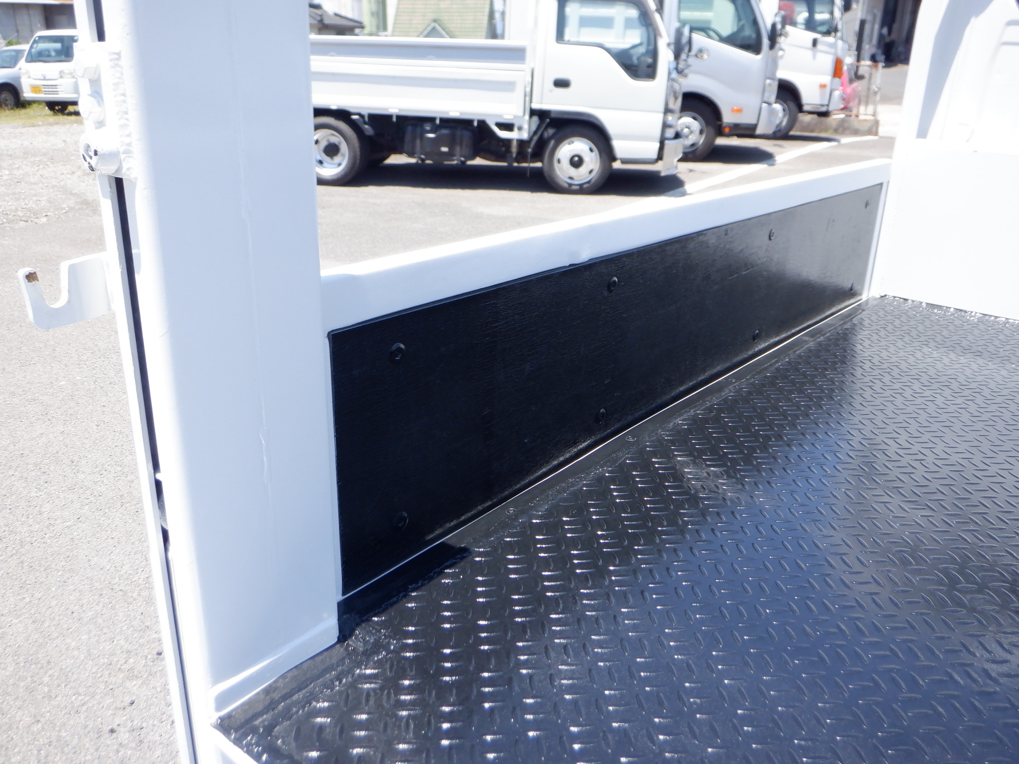 いすゞ エルフ TPG-NJR85A(2WD)の写真11