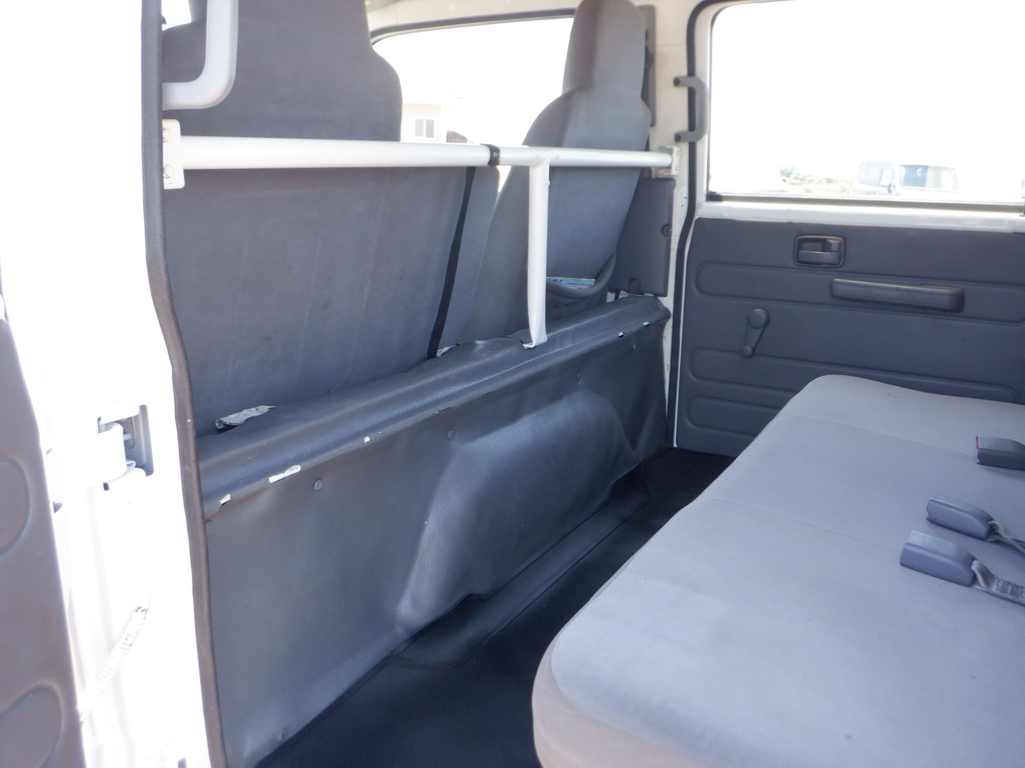 いすゞ エルフ TPG-NJR85A(2WD)の写真40