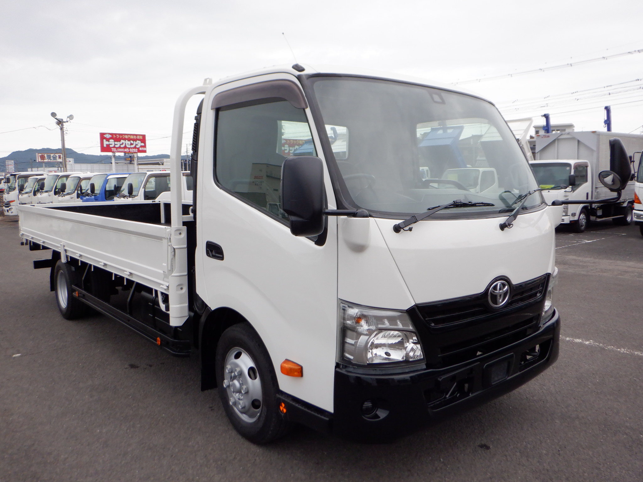 トヨタ ダイナ TPG-XZU722(2WD)の写真5