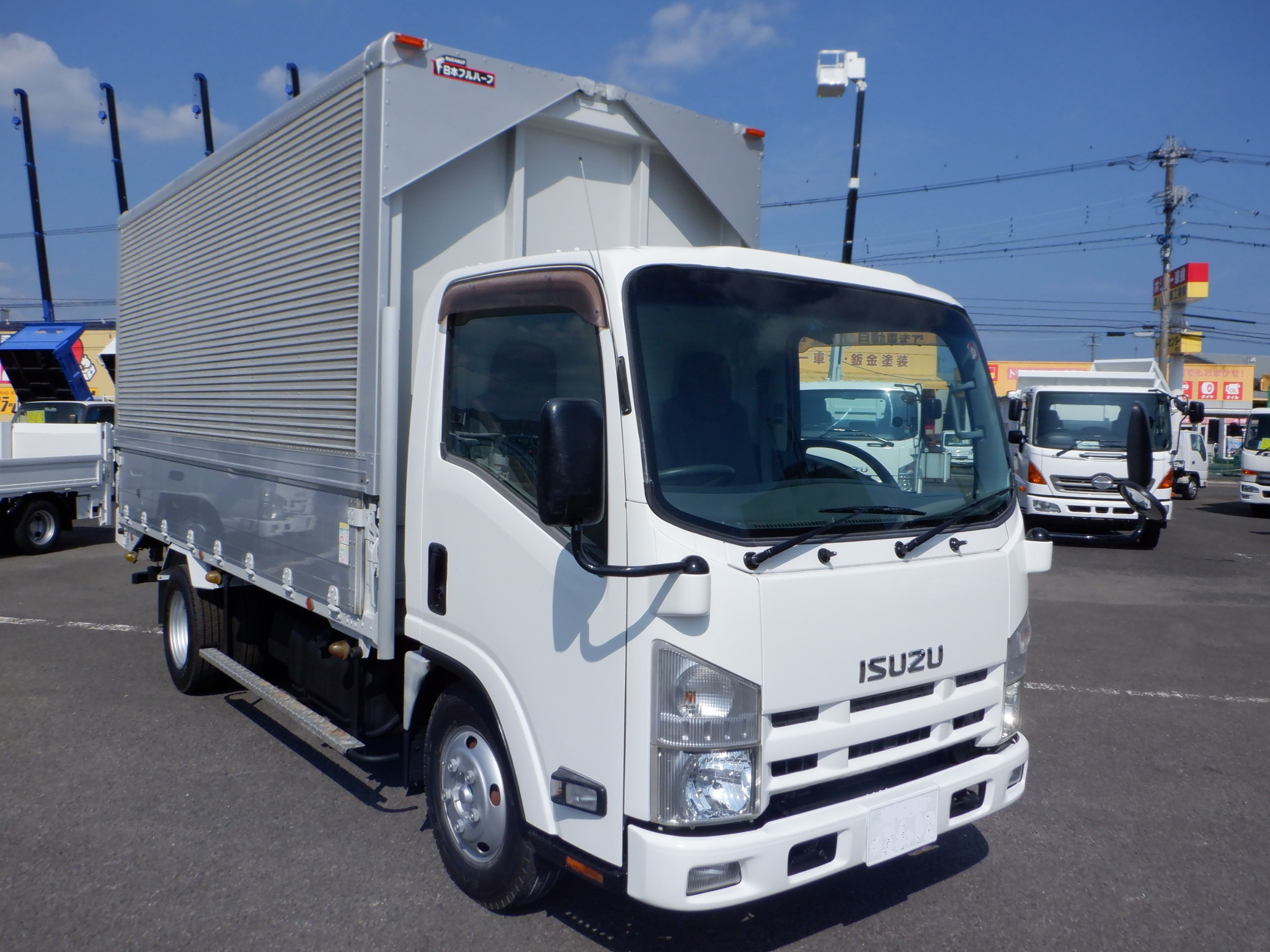 いすゞ エルフ TKG-NMR85N(2WD)の写真5