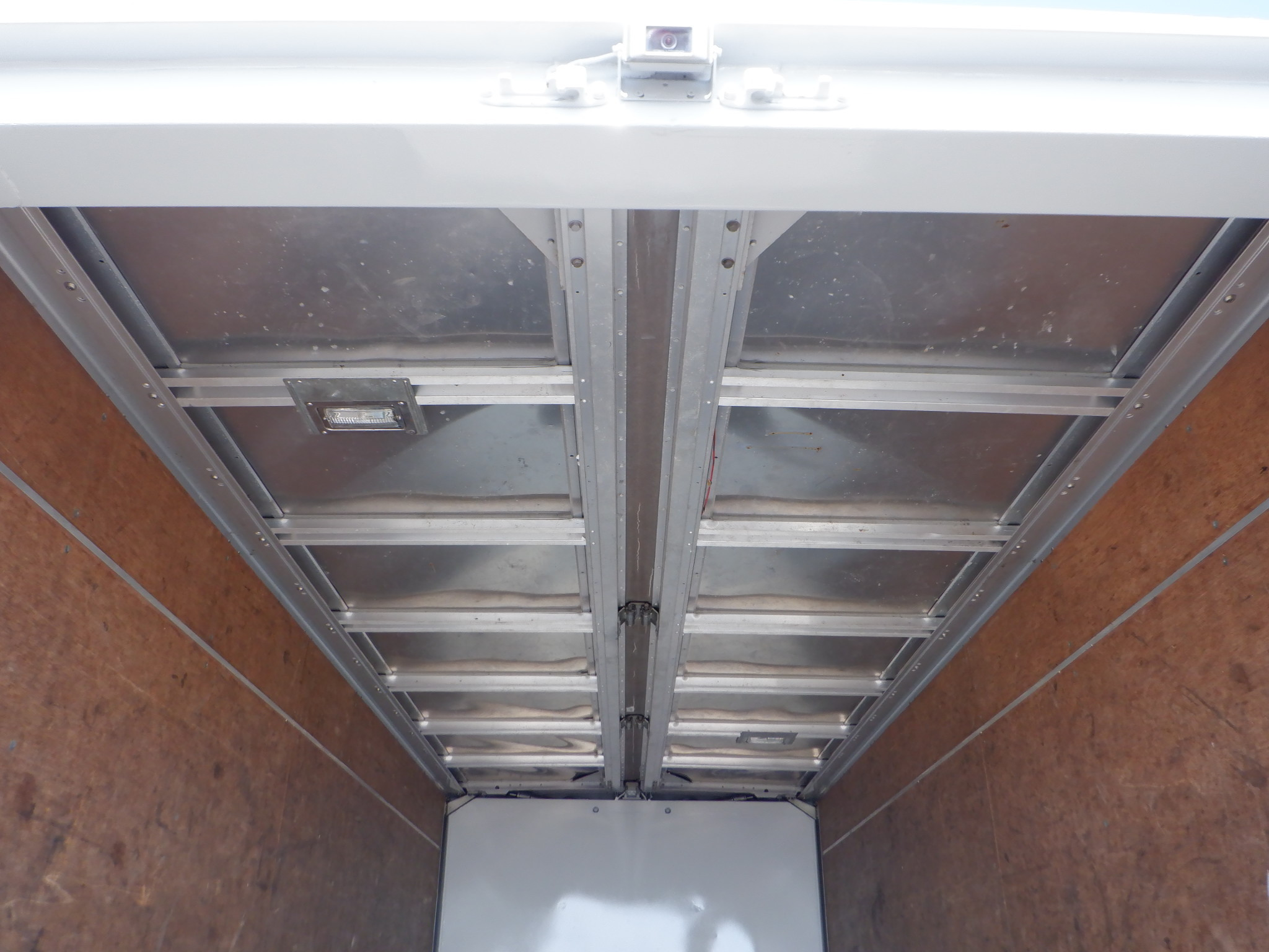 いすゞ エルフ TKG-NMR85N(2WD)の写真12