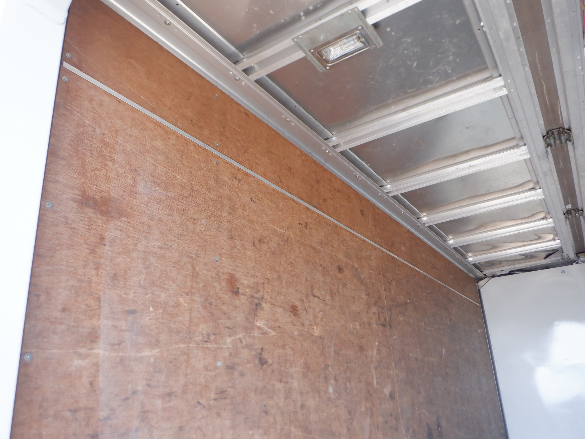 いすゞ エルフ TKG-NMR85N(2WD)の写真13