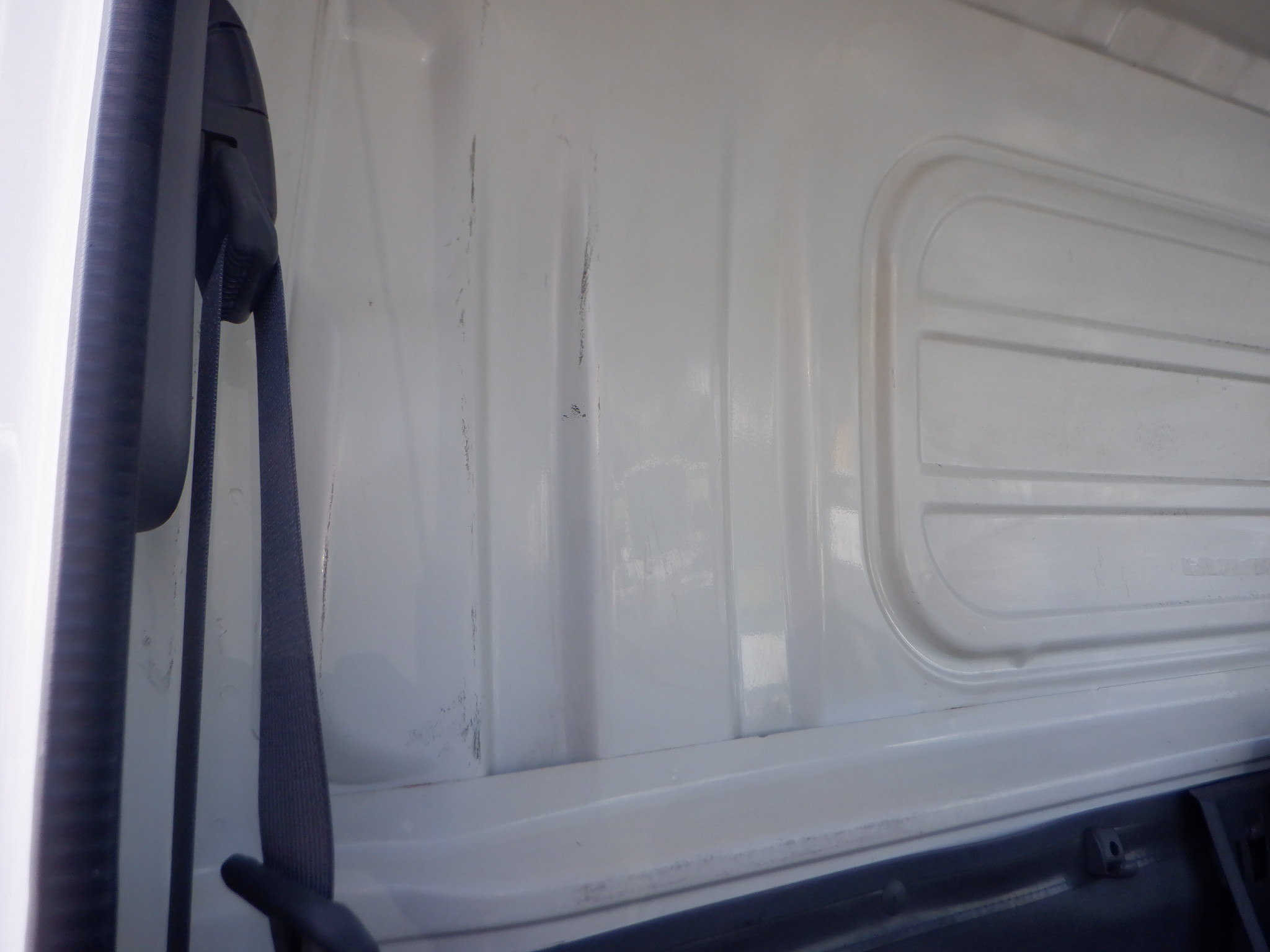 いすゞ エルフ TKG-NMR85N(2WD)の写真43