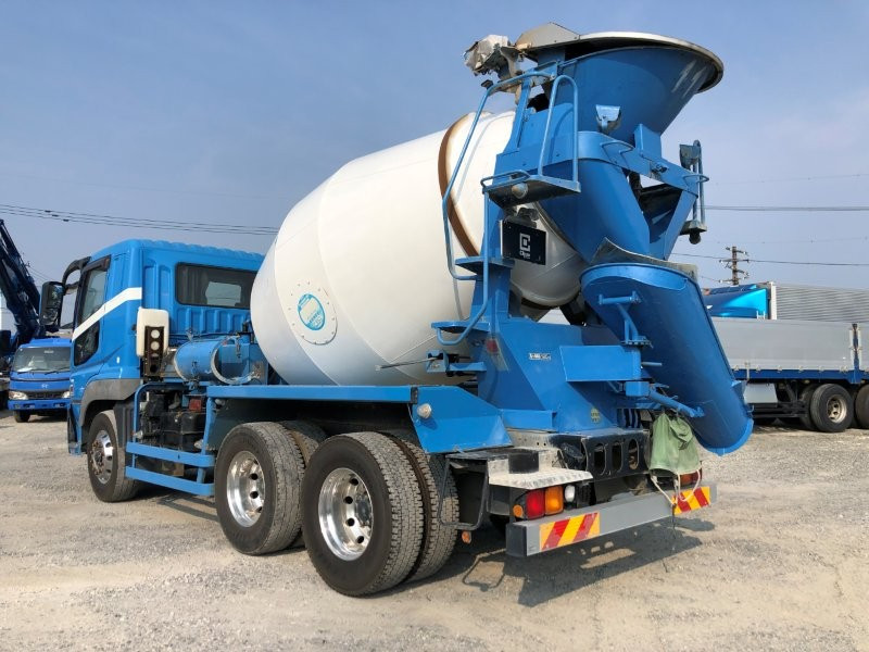 三菱 スーパーグレート QKG-FV60VX(6x4)の写真3