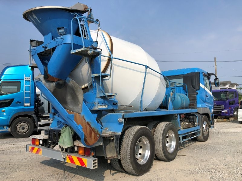 三菱 スーパーグレート QKG-FV60VX(6x4)の写真4