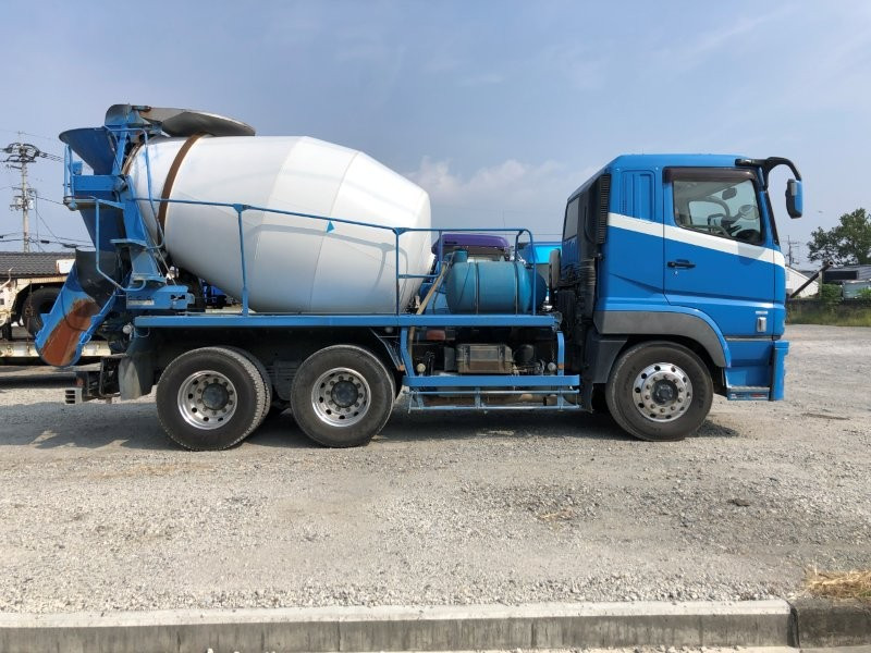 三菱 スーパーグレート QKG-FV60VX(6x4)の写真5