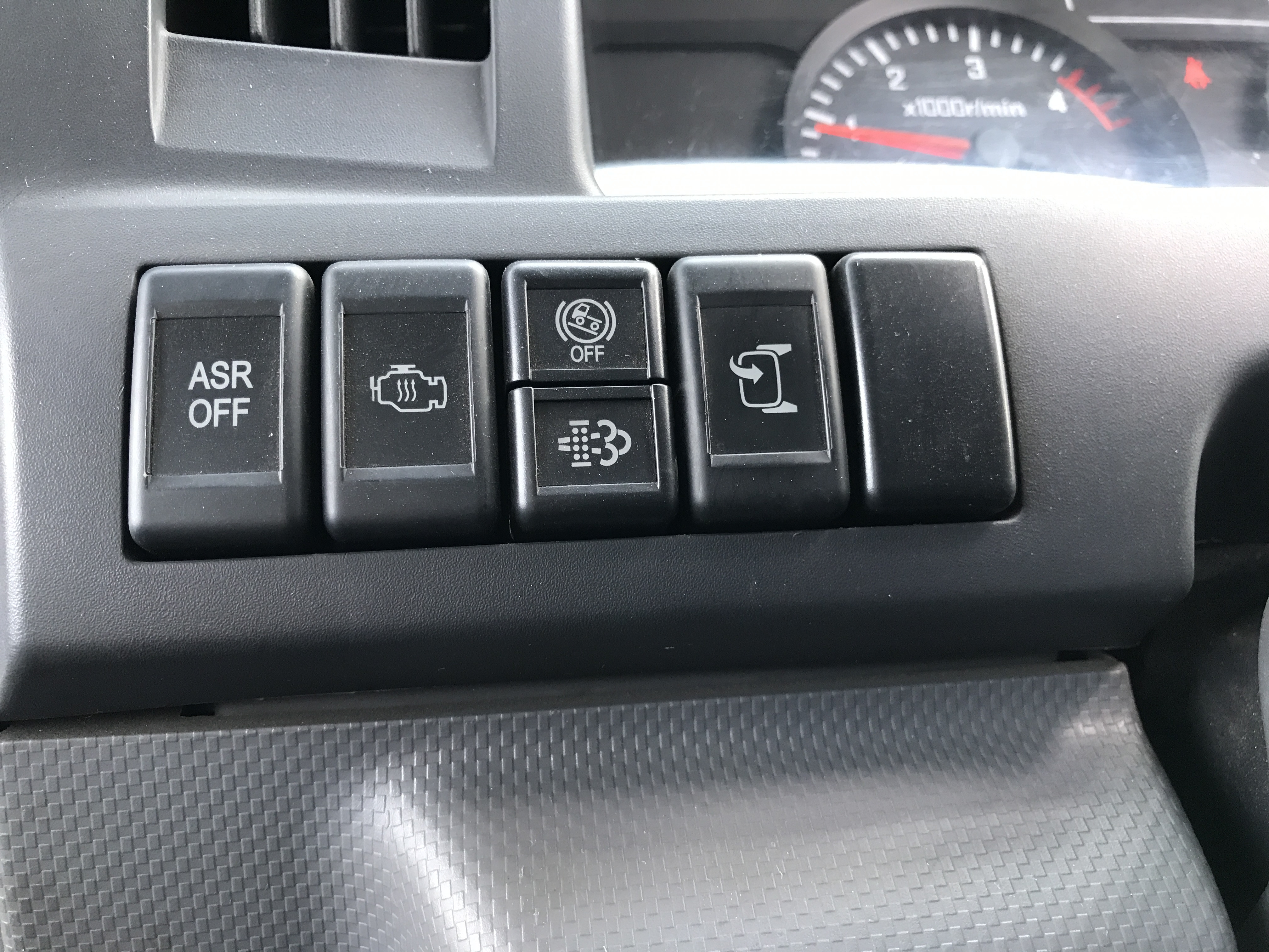 いすゞ エルフ TKG-NKR85ANの写真11