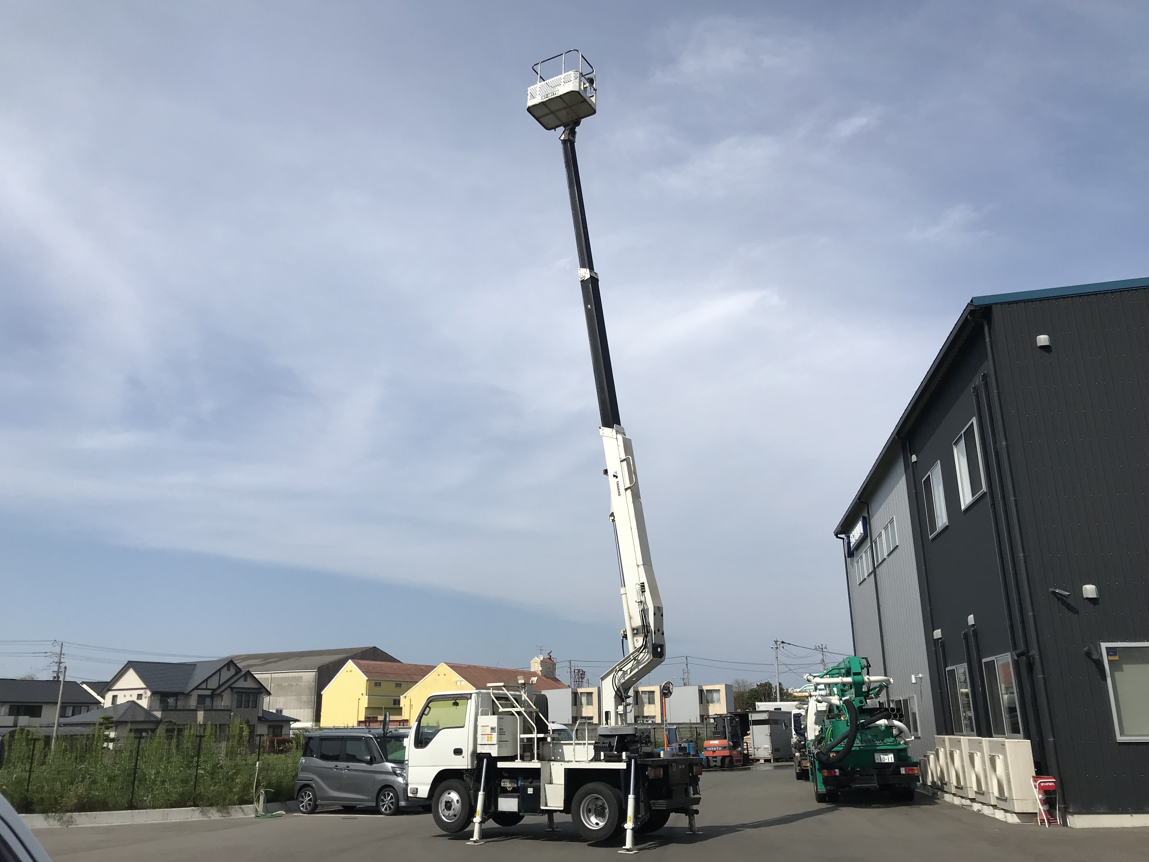 いすゞ エルフ TKG-NKR85ANの写真23