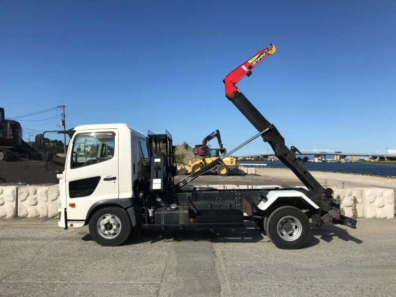 日野 レンジャー 2KG-FC2ABAの写真5