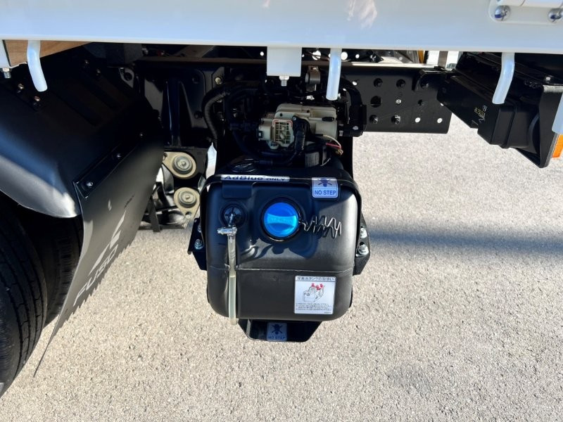 三菱 キャンター 2RG-FBA20(2WD)の写真26