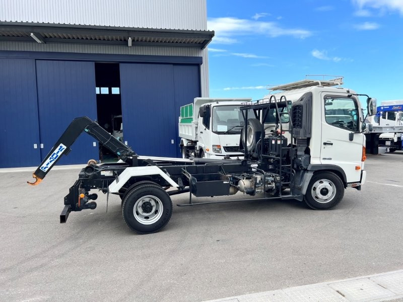 日野 レンジャー TKG-FC9JEAAの写真6