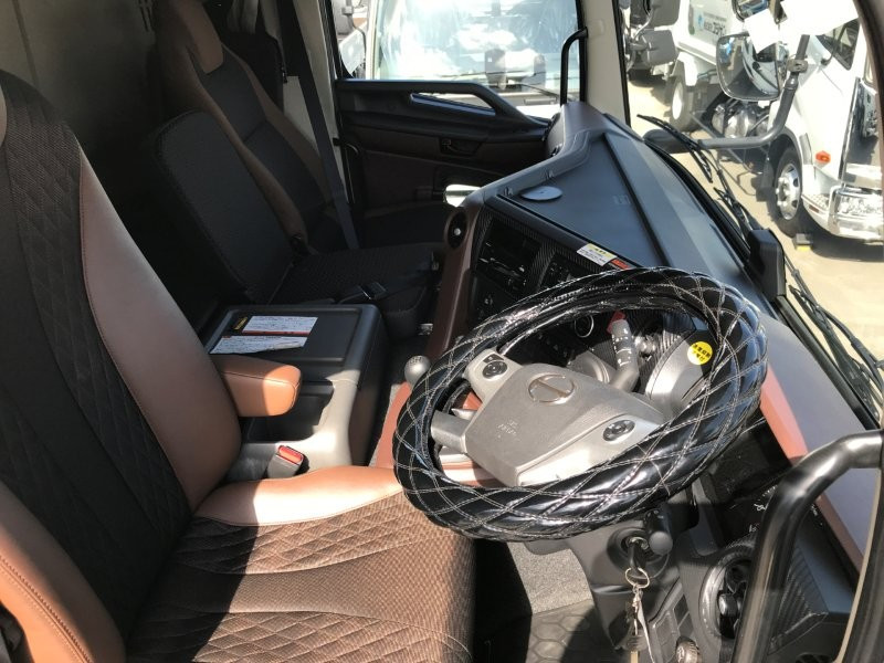 日野 プロフィア 2DG-FW1EHG(8x4)の写真8