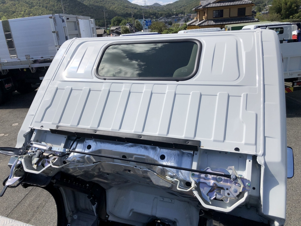 いすゞ エルフ 3DF-NHR87AF(2WD)の写真28